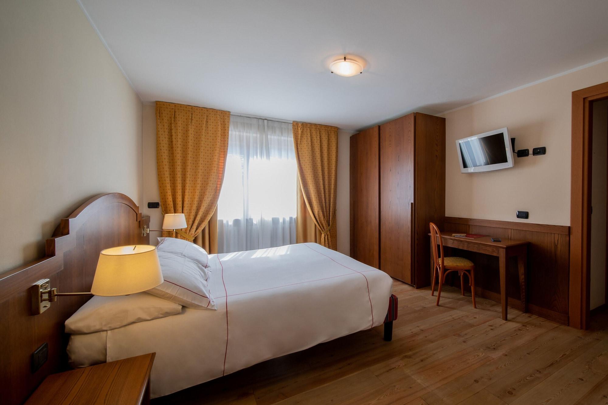 Cresta Et Duc Hotel Курмайор Екстериор снимка