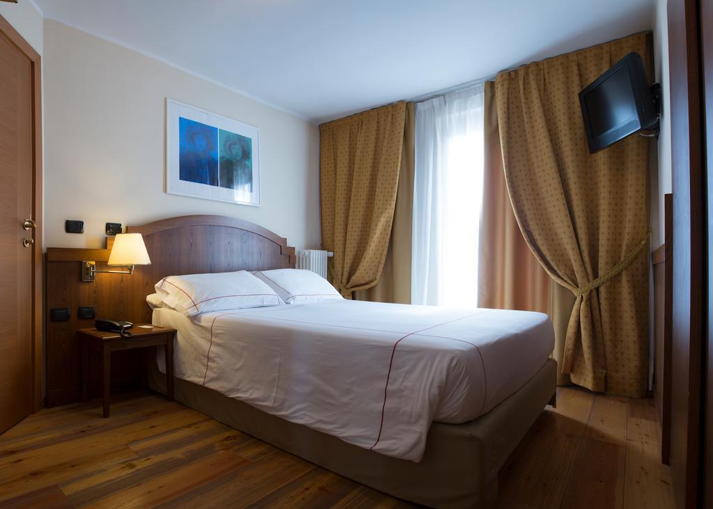 Cresta Et Duc Hotel Курмайор Екстериор снимка
