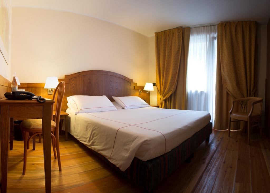 Cresta Et Duc Hotel Курмайор Екстериор снимка