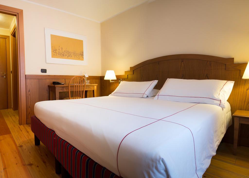Cresta Et Duc Hotel Курмайор Екстериор снимка