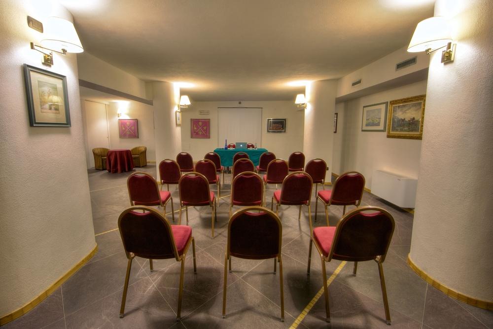 Cresta Et Duc Hotel Курмайор Екстериор снимка